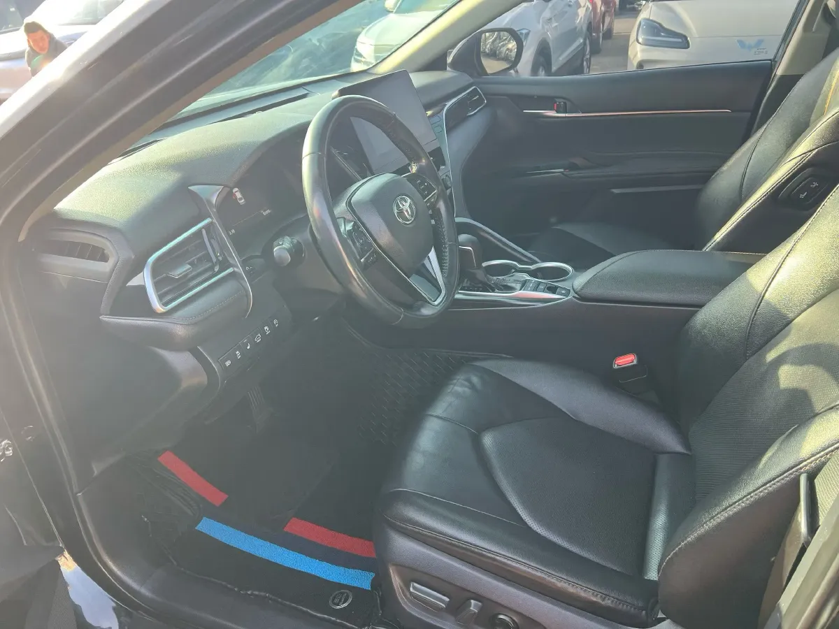 2021 Toyota Camry 2.5L 209HP L4 8AT,autocango,china used car exporter,china ev exporter,chinese used car exporter,chinese used ev exporter