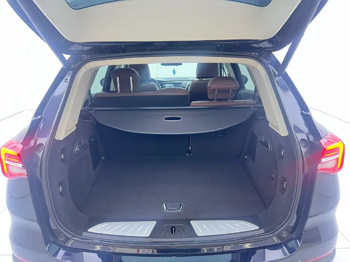 2020 Buick EnvisionPlus 2.0T 260HP L4 9AT,autocango,china used car exporter,china ev exporter,chinese used car exporter,chinese used ev exporter