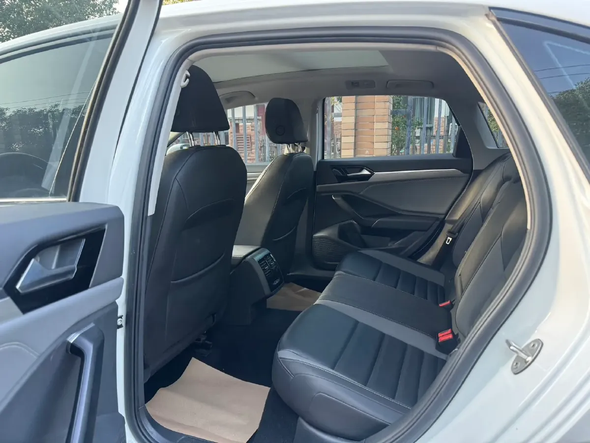 2021 Volkswagen Sagitar 1.4T 150HP L4 7DCT,autocango,china used car exporter,china ev exporter,chinese used car exporter,chinese used ev exporter