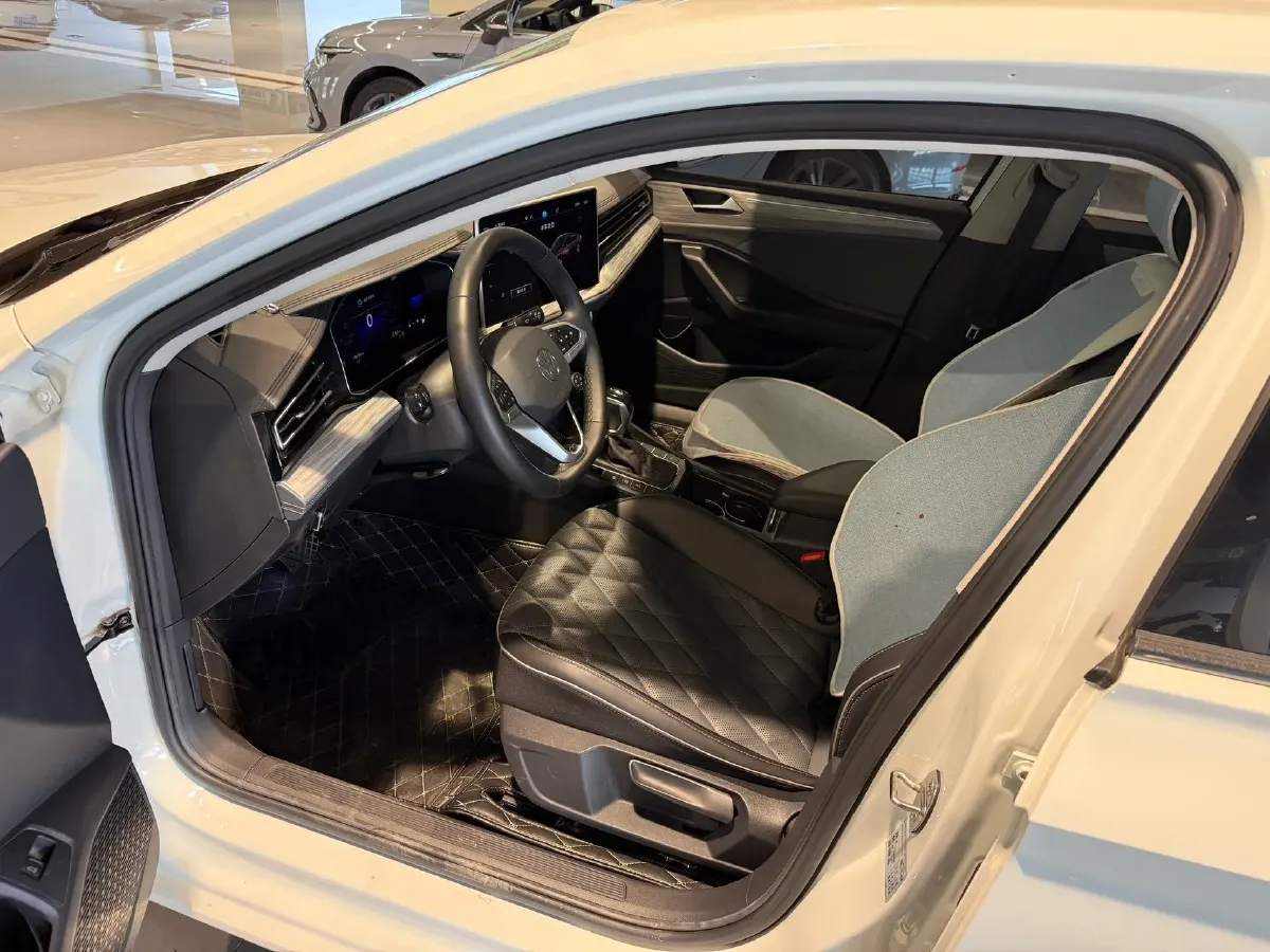 2023 Volkswagen Sagitar 1.4T 150HP L4 7DCT,autocango,china used car exporter,china ev exporter,chinese used car exporter,chinese used ev exporter