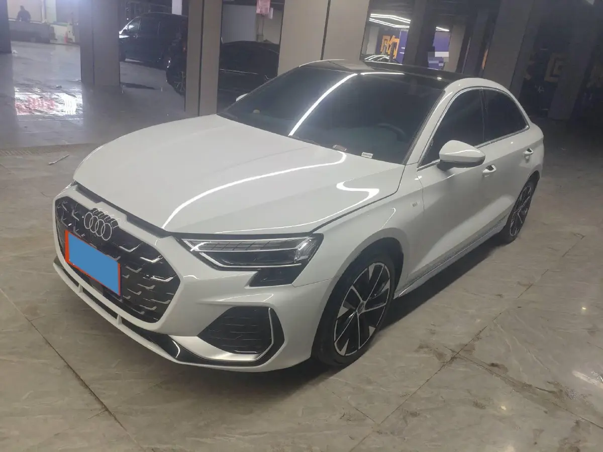 2025 Audi A3 1.5T 160HP L4 7DCT