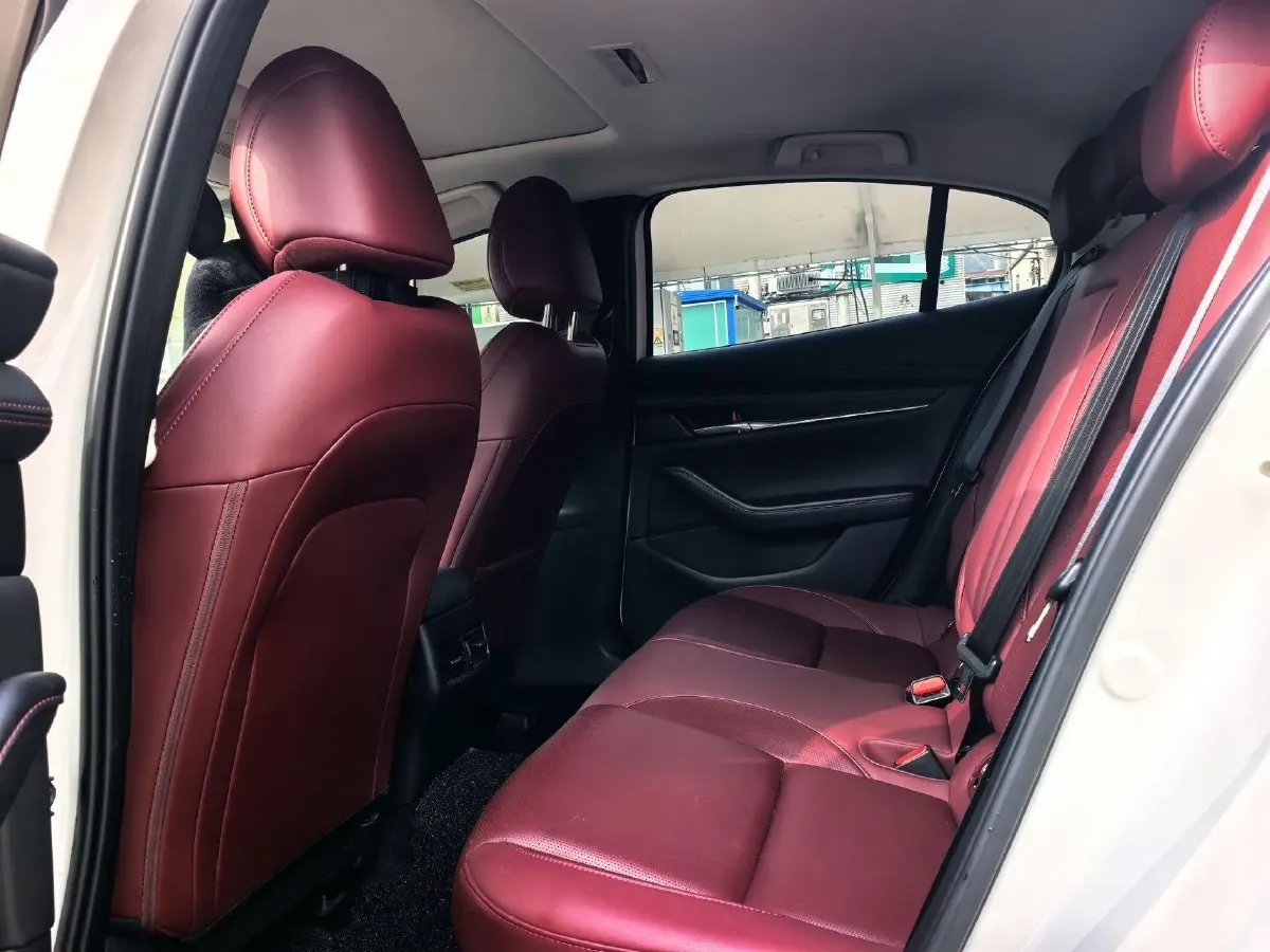 2023 Mazda 3 Axela 2.0L 158HP L4 6AT,autocango,china used car exporter,china ev exporter,chinese used car exporter,chinese used ev exporter