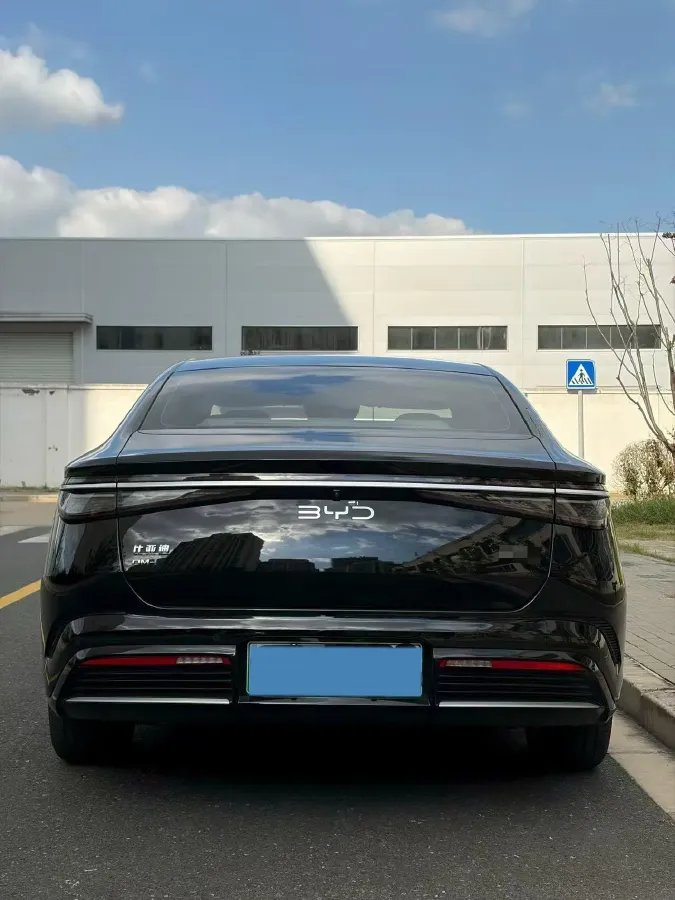 2025 BYD Seal07 DM-i 1.5L 101HP L4 E-CVT PHEV 17.6KWH,autocango,china used car exporter,china ev exporter,chinese used car exporter,chinese used ev exporter