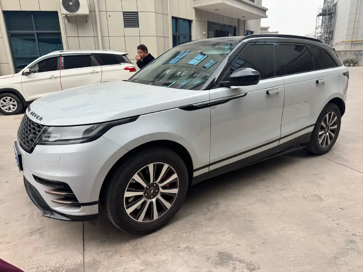2018 Land Rover Range Rover Velar 2.0T 250HP L4 8AT
