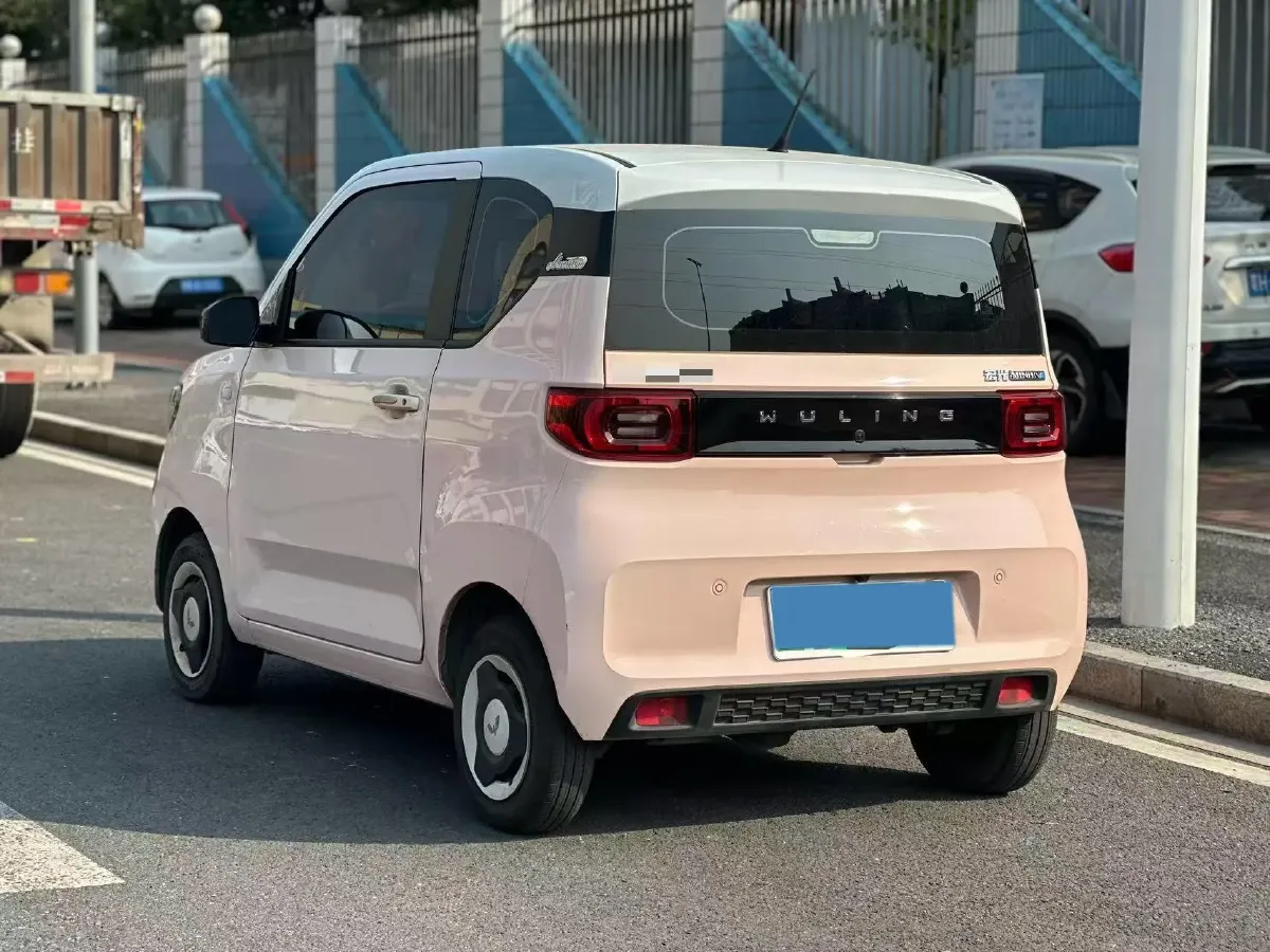 2022 WuLing HongGuang MINI EV BEV 13.9KWH,autocango,china used car exporter,china ev exporter,chinese used car exporter,chinese used ev exporter