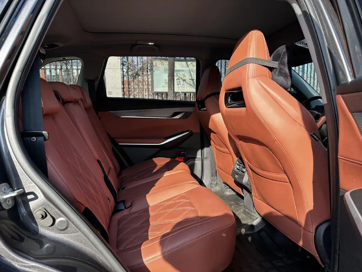 2023 ChangAn CS75 Plus 1.5T 188HP L4 8AT,autocango,china used car exporter,china ev exporter,chinese used car exporter,chinese used ev exporter