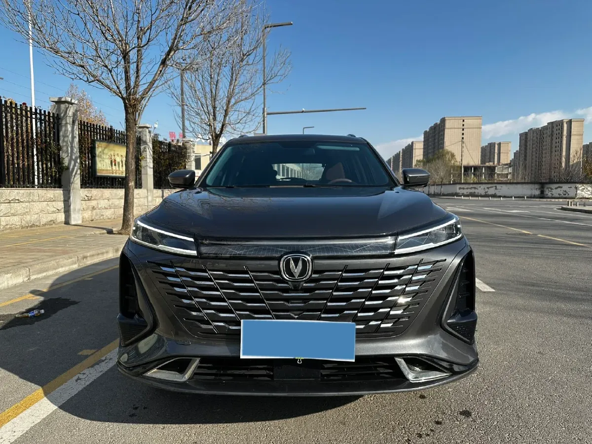 2023 ChangAn CS75 Plus 1.5T 188HP L4 8AT,autocango,china used car exporter,china ev exporter,chinese used car exporter,chinese used ev exporter