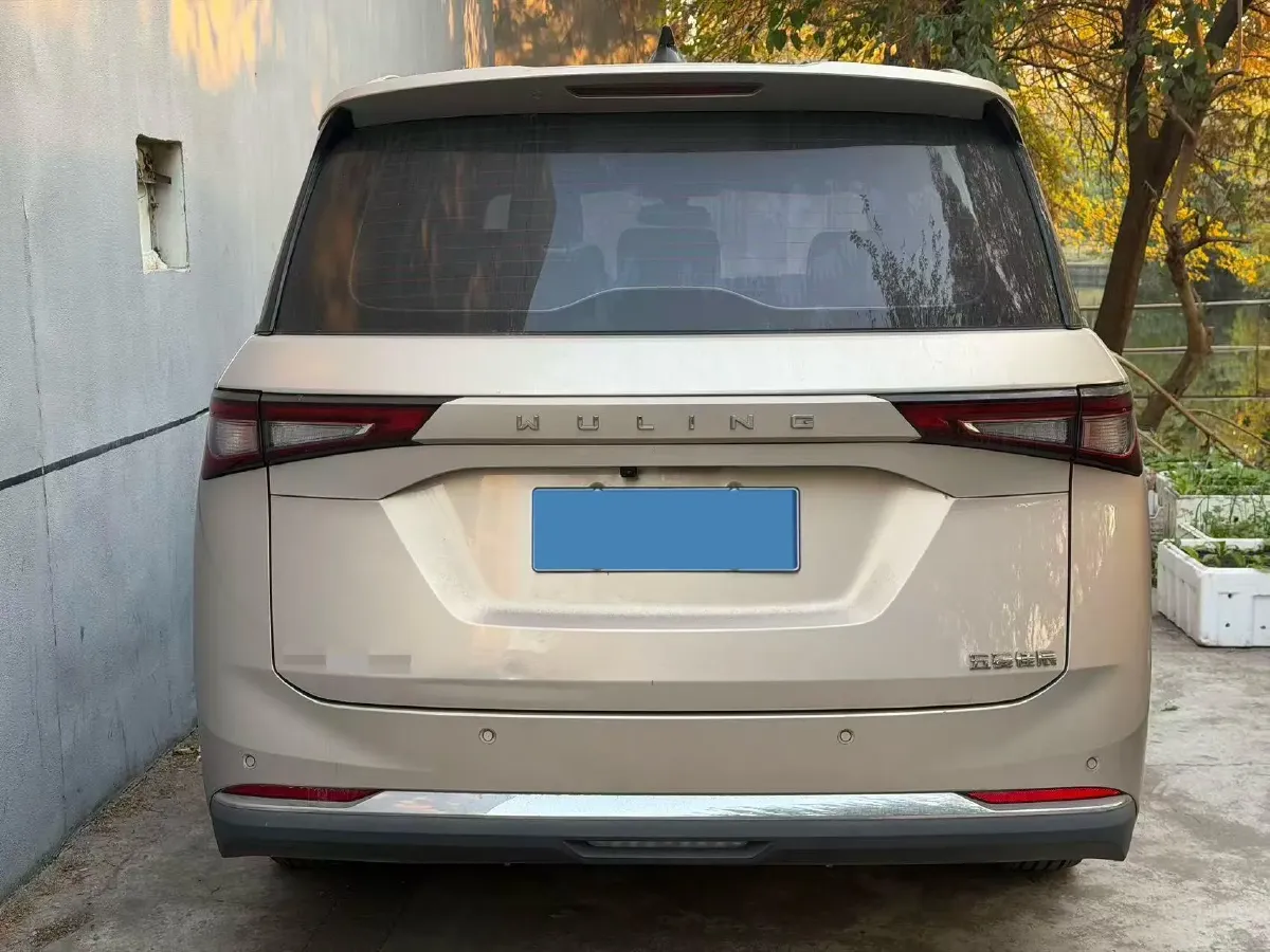 2022 WuLing JiaChen 1.5T 147HP L4 6MT,autocango,china used car exporter,china ev exporter,chinese used car exporter,chinese used ev exporter