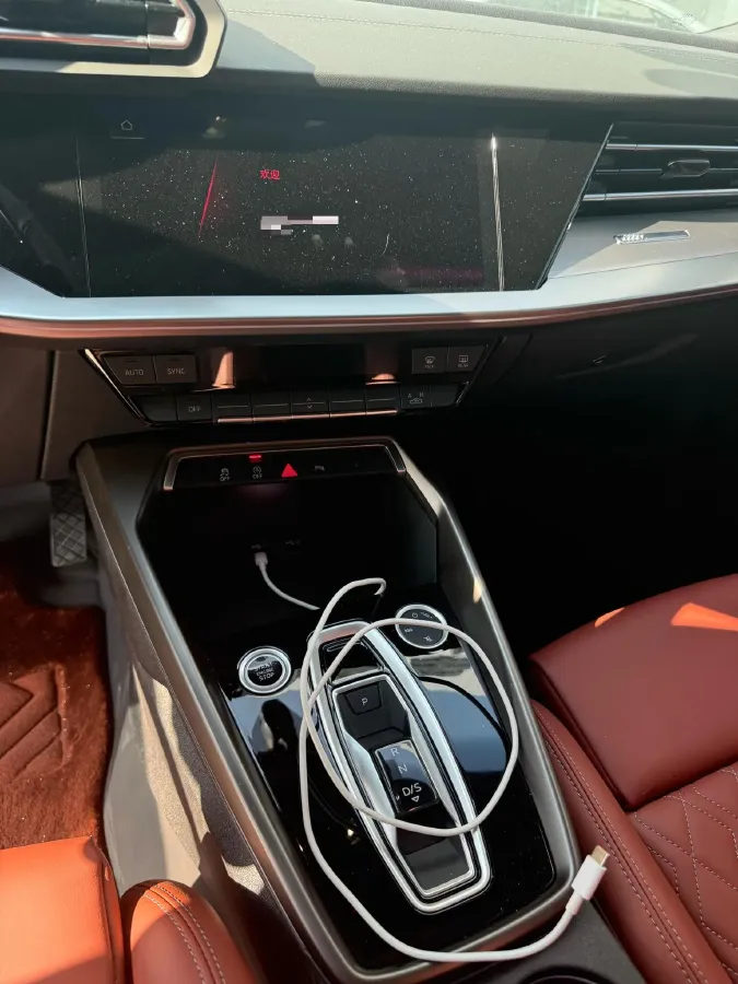 2025 Audi A3 1.5T 160HP L4 7DCT,autocango,china used car exporter,china ev exporter,chinese used car exporter,chinese used ev exporter