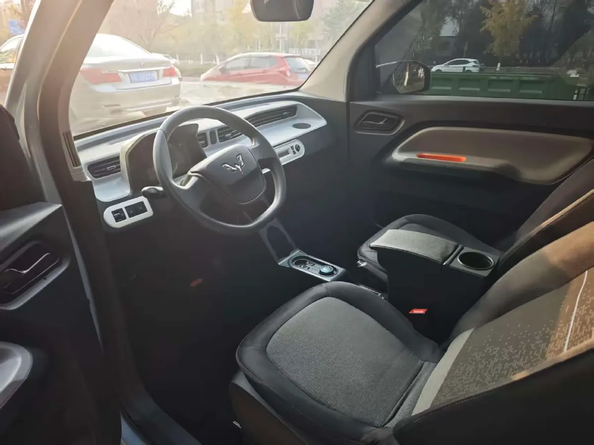 2020 WuLing HongGuang MINI EV BEV 9.3KWH,autocango,china used car exporter,china ev exporter,chinese used car exporter,chinese used ev exporter