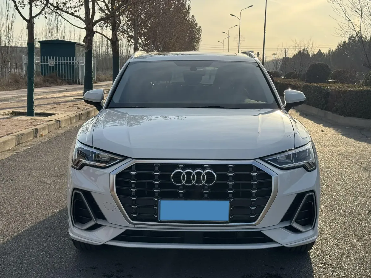 2021 Audi Q3 1.4T 150HP L4 7DCT,autocango,china used car exporter,china ev exporter,chinese used car exporter,chinese used ev exporter