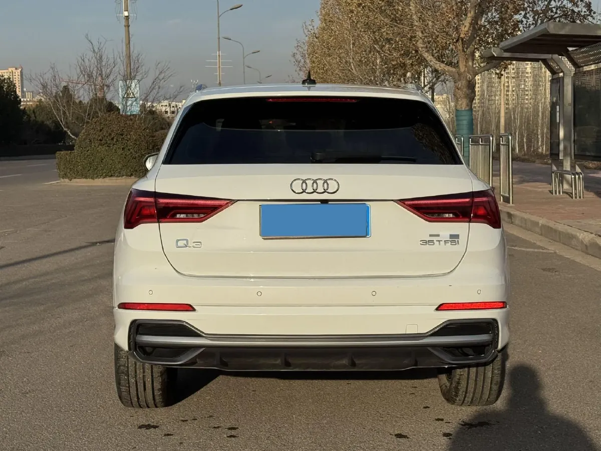 2021 Audi Q3 1.4T 150HP L4 7DCT,autocango,china used car exporter,china ev exporter,chinese used car exporter,chinese used ev exporter