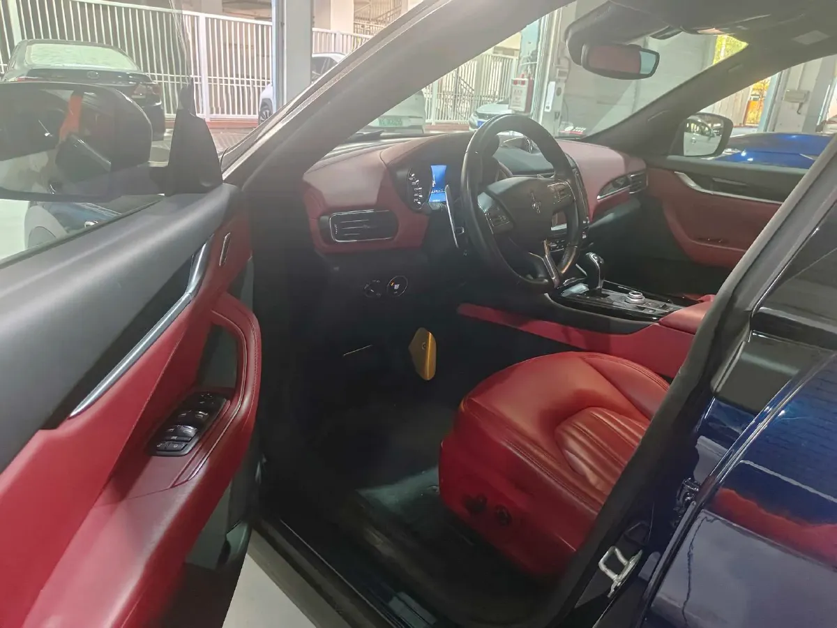 2018 Maserati Levante 3.0T 350HP V6 8AT,autocango,china used car exporter,china ev exporter,chinese used car exporter,chinese used ev exporter