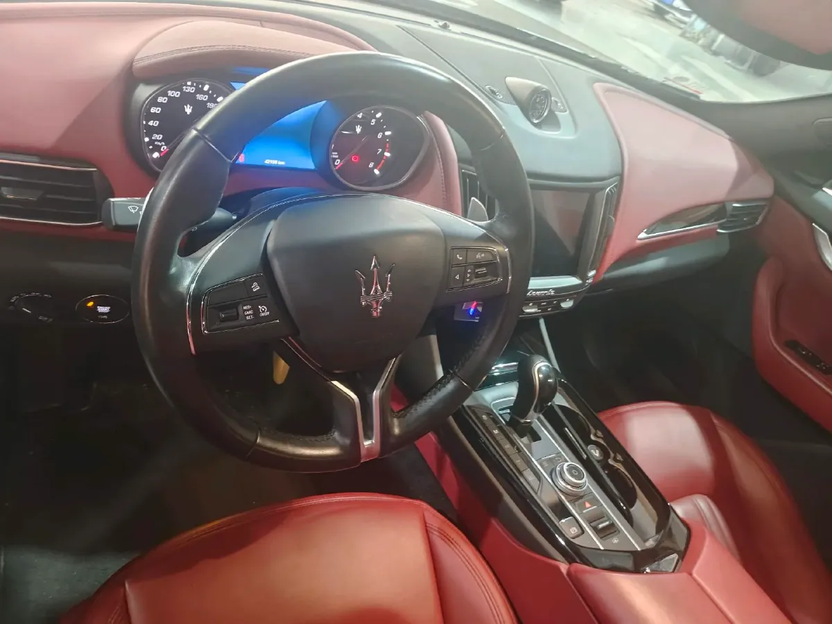 2018 Maserati Levante 3.0T 350HP V6 8AT,autocango,china used car exporter,china ev exporter,chinese used car exporter,chinese used ev exporter