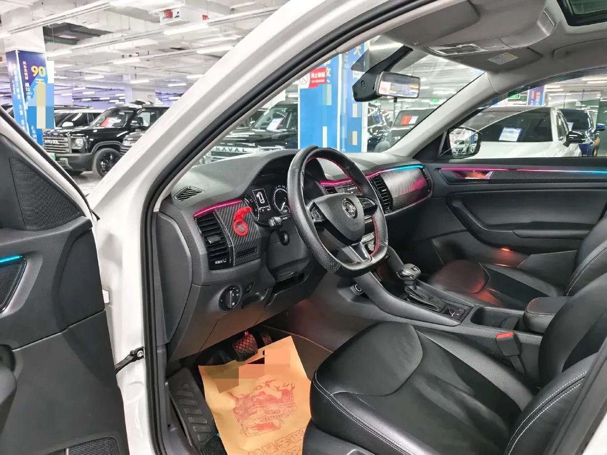 2019 Buick EnvisionPlus 1.5T 169HP L4 7DCT,autocango,china used car exporter,china ev exporter,chinese used car exporter,chinese used ev exporter