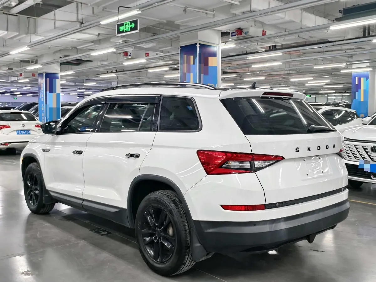 2019 Buick EnvisionPlus 1.5T 169HP L4 7DCT,autocango,china used car exporter,china ev exporter,chinese used car exporter,chinese used ev exporter