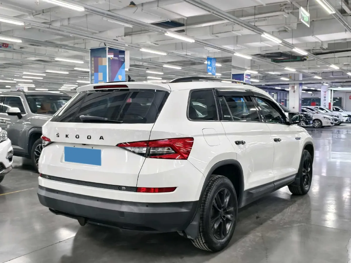 2019 Buick EnvisionPlus 1.5T 169HP L4 7DCT,autocango,china used car exporter,china ev exporter,chinese used car exporter,chinese used ev exporter