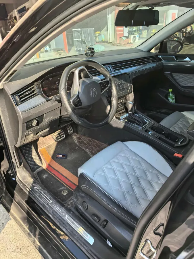 2020 Volkswagen Magotan 2.0T 186HP L4 7DCT,autocango,china used car exporter,china ev exporter,chinese used car exporter,chinese used ev exporter