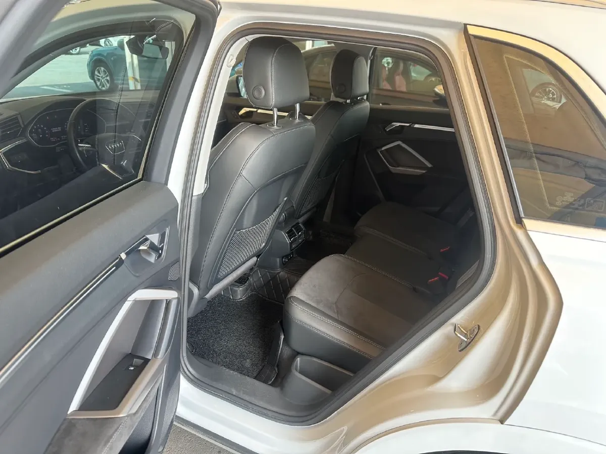 2020 Audi Q3 1.4T 150HP L4 7DCT,autocango,china used car exporter,china ev exporter,chinese used car exporter,chinese used ev exporter