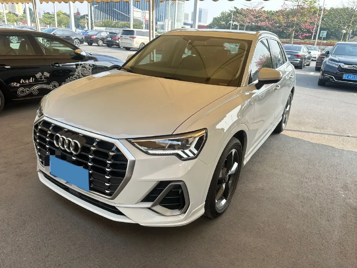 2020 Audi Q3 1.4T 150HP L4 7DCT,autocango,china used car exporter,china ev exporter,chinese used car exporter,chinese used ev exporter
