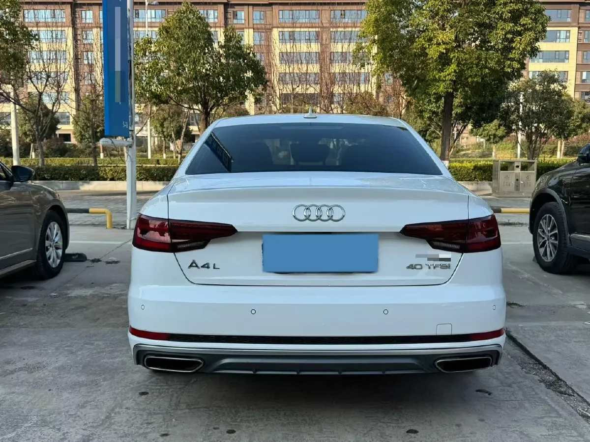 2019 Audi A4L 2.0T 190HP L4 7DCT,autocango,china used car exporter,china ev exporter,chinese used car exporter,chinese used ev exporter