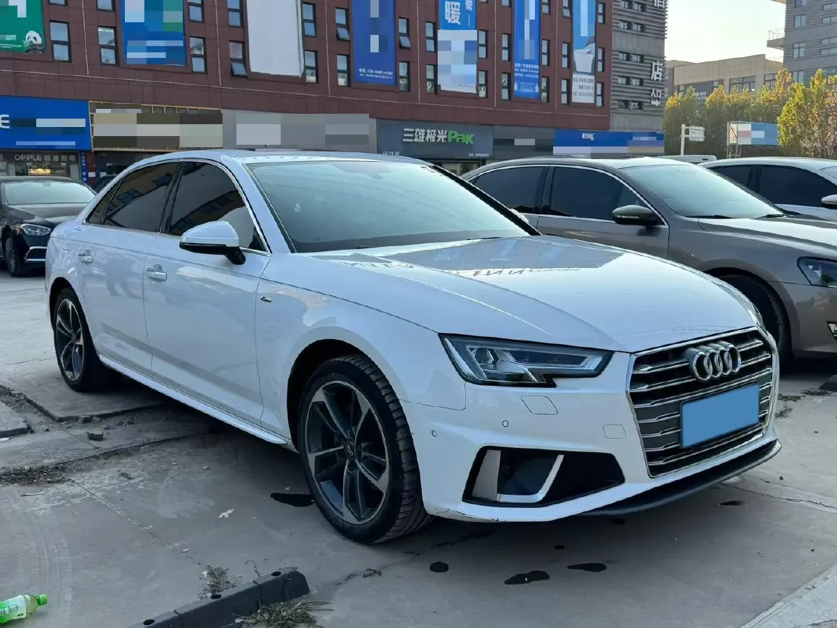 2019 Audi A4L 2.0T 190HP L4 7DCT,autocango,china used car exporter,china ev exporter,chinese used car exporter,chinese used ev exporter