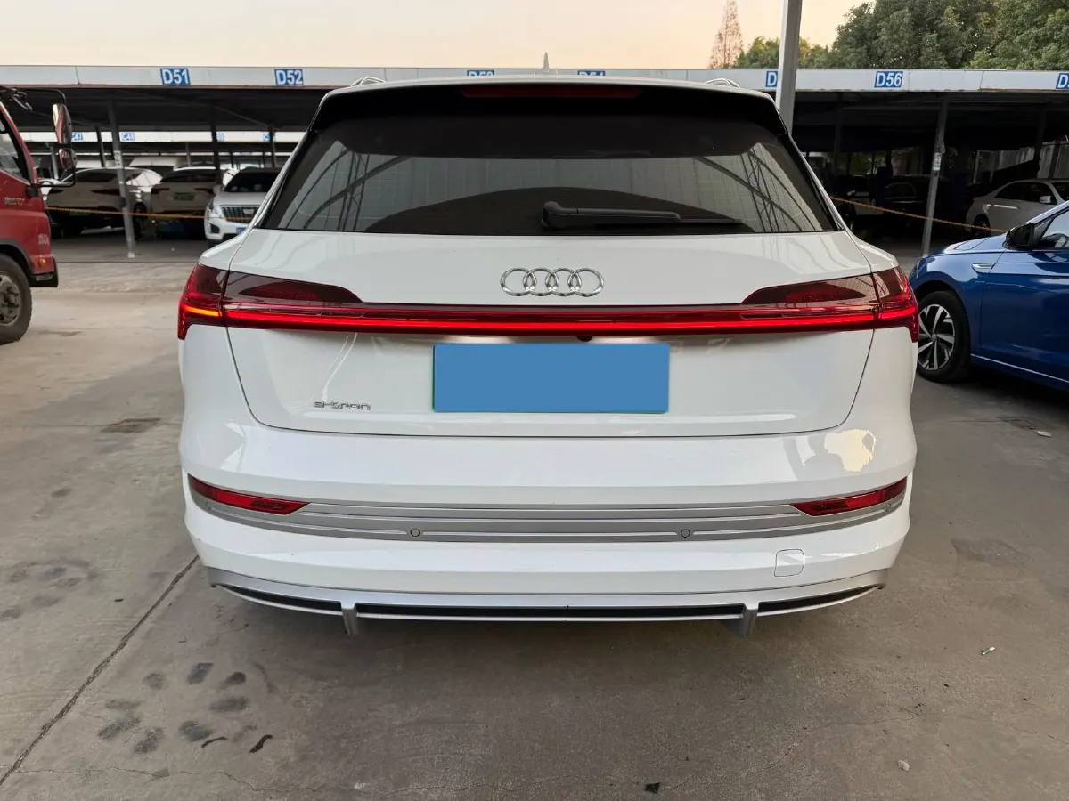 2021 Audi e-tron BEV 96.7KWH,autocango,china used car exporter,china ev exporter,chinese used car exporter,chinese used ev exporter