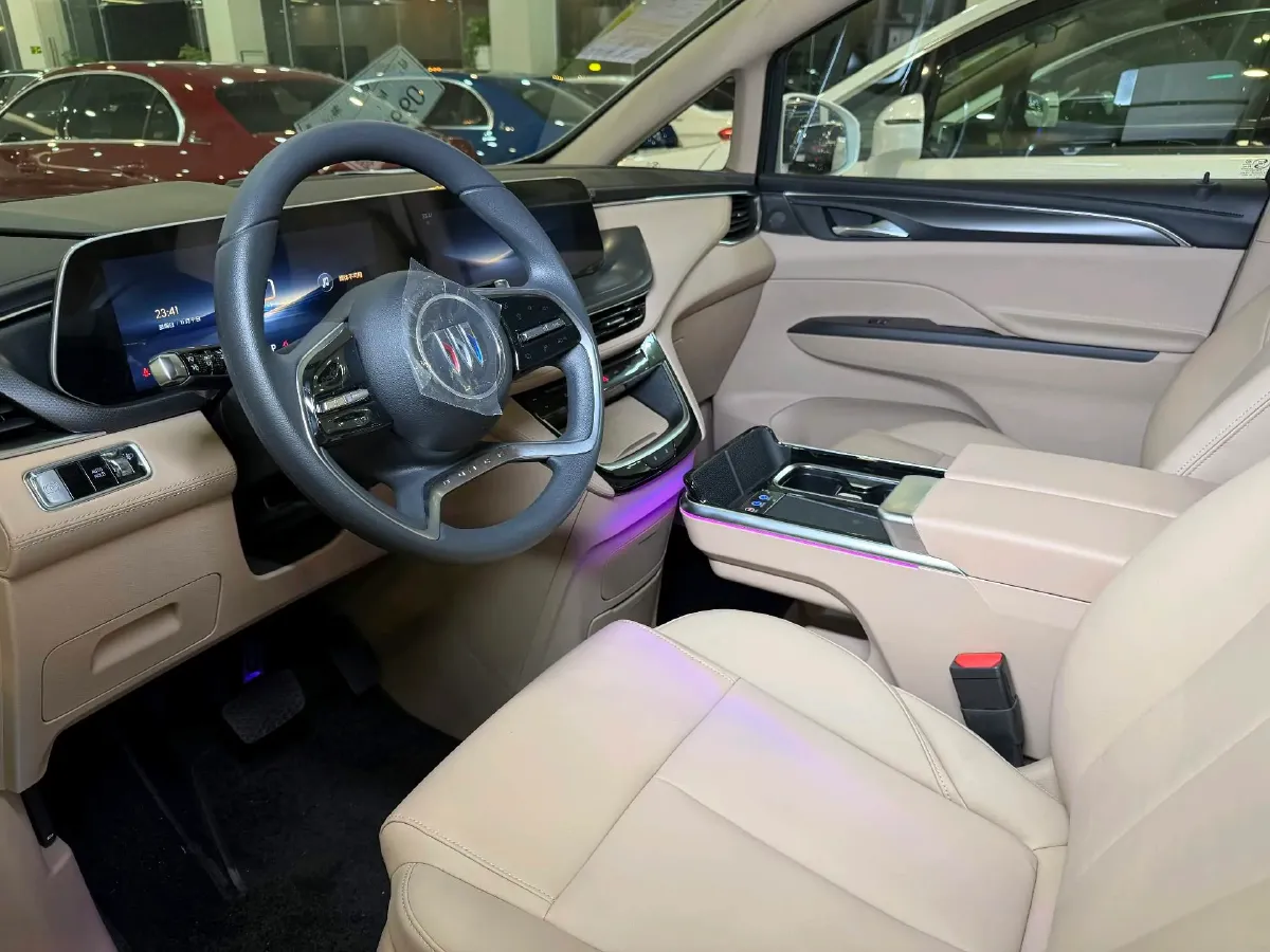 2025 Buick GL8 2.0T 237HP L4 9AT,autocango,china used car exporter,china ev exporter,chinese used car exporter,chinese used ev exporter