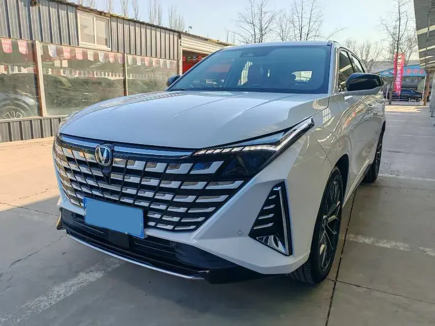 2025 ChangAn UNI-Z 1.5T 188HP L4 7DCT