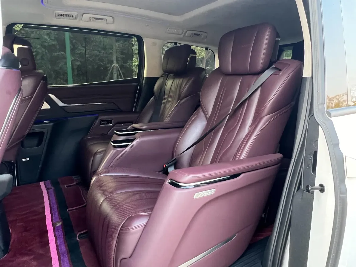 2023 Buick Century 2.0T 237HP L4 9AT,autocango,china used car exporter,china ev exporter,chinese used car exporter,chinese used ev exporter