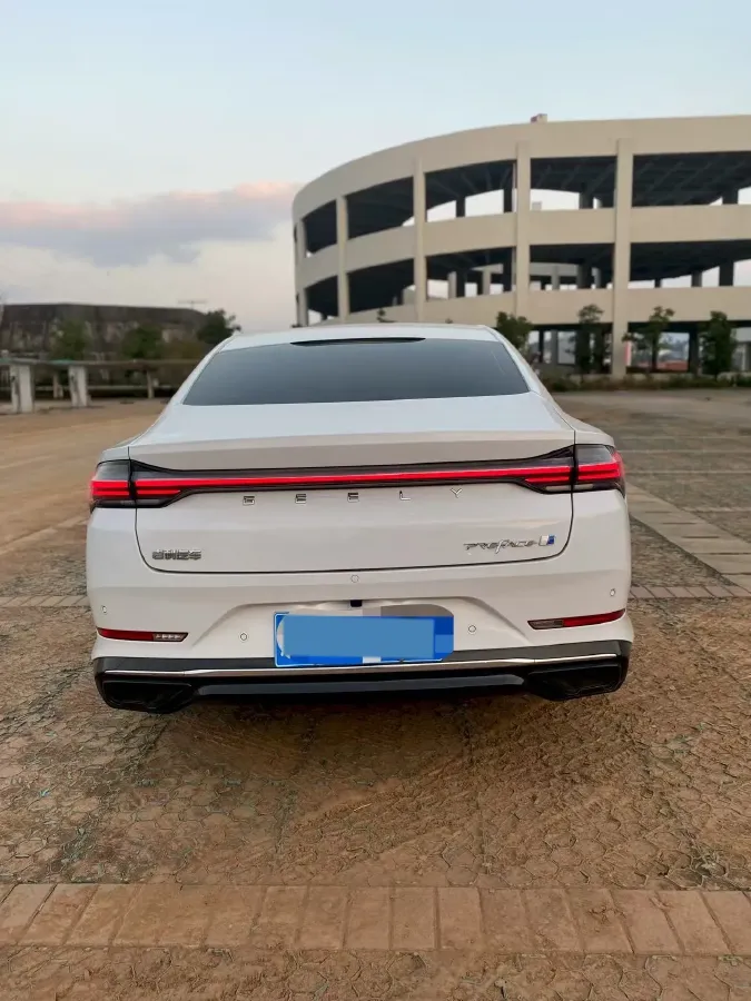 2024 Geely PrefaceL 1.5T 163HP L4 3DHT Hybrid,autocango,china used car exporter,china ev exporter,chinese used car exporter,chinese used ev exporter