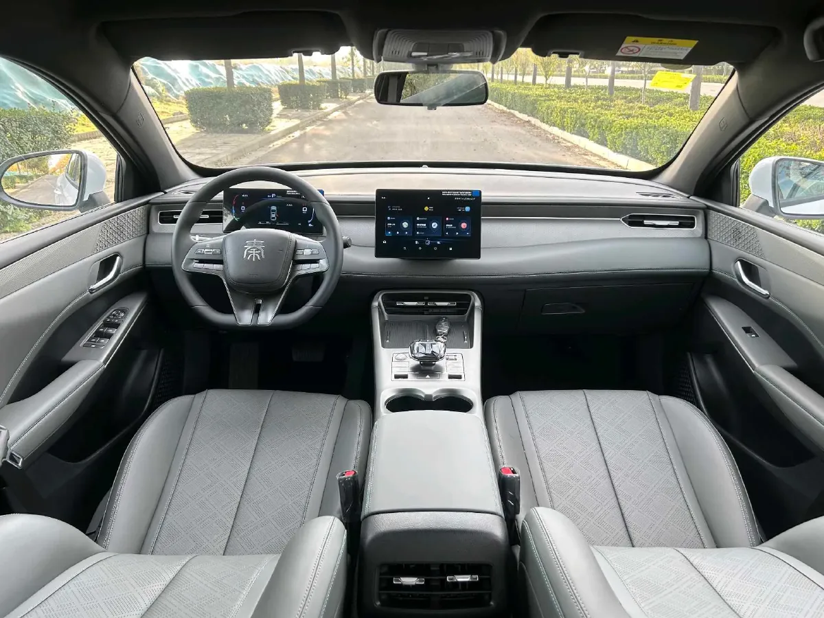 2025 BYD Qin Plus 1.5L 101HP L4 E-CVT PHEV 7.68KWH,autocango,china used car exporter,china ev exporter,chinese used car exporter,chinese used ev exporter