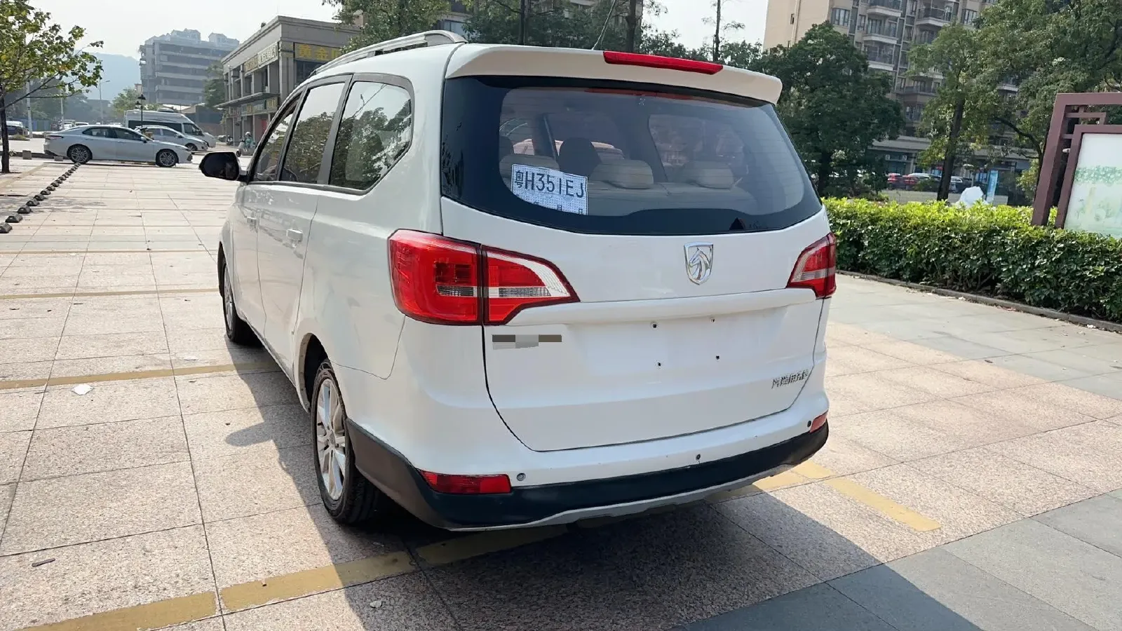 2016 BaoJun 730 1.5L 112HP L4 5MT,autocango,china used car exporter,china ev exporter,chinese used car exporter,chinese used ev exporter