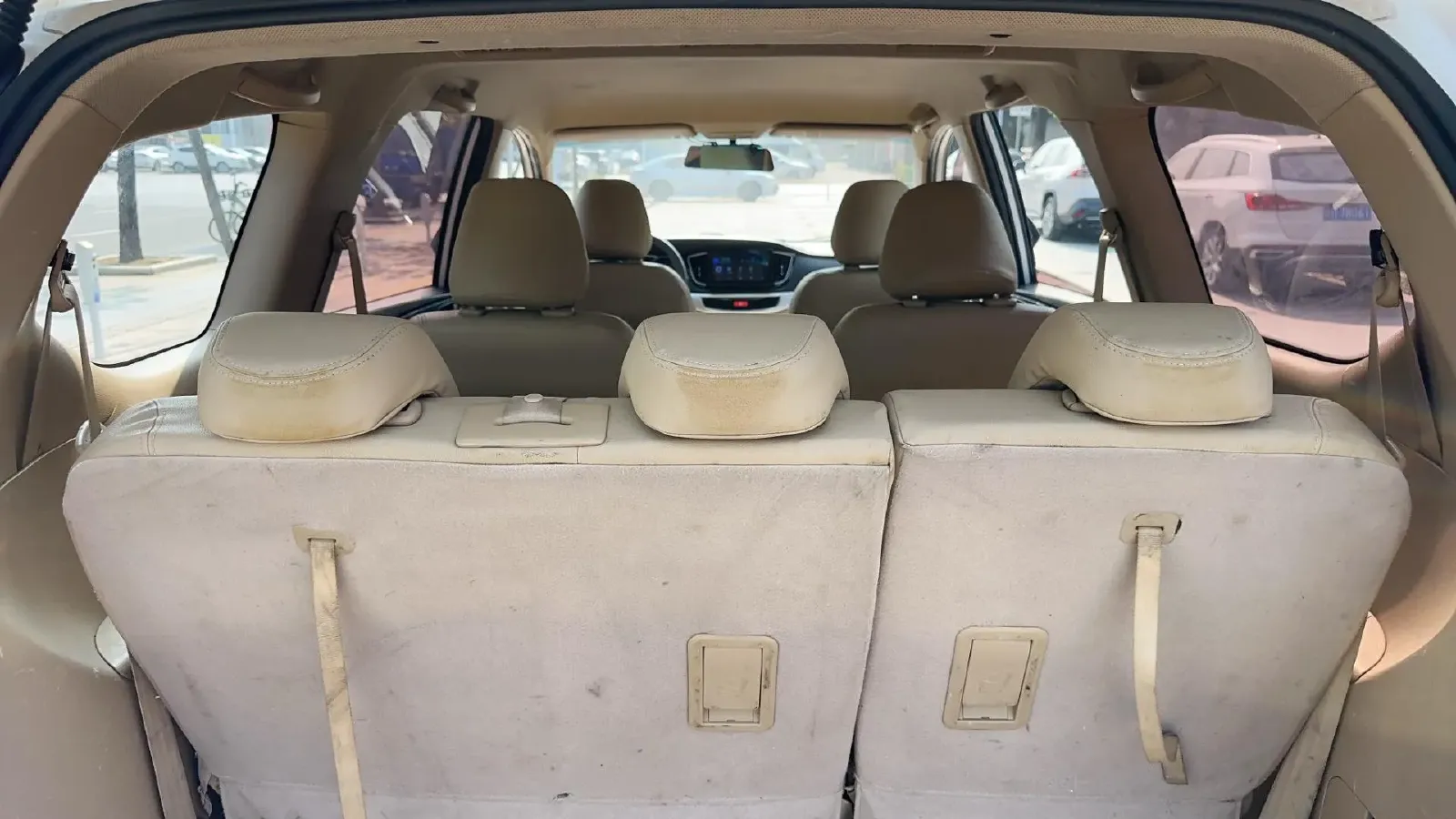 2016 BaoJun 730 1.5L 112HP L4 5MT,autocango,china used car exporter,china ev exporter,chinese used car exporter,chinese used ev exporter