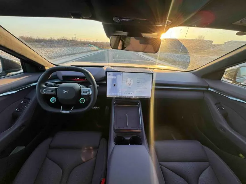 2025 Xpeng P7 BEV,autocango,china used car exporter,china ev exporter,chinese used car exporter,chinese used ev exporter