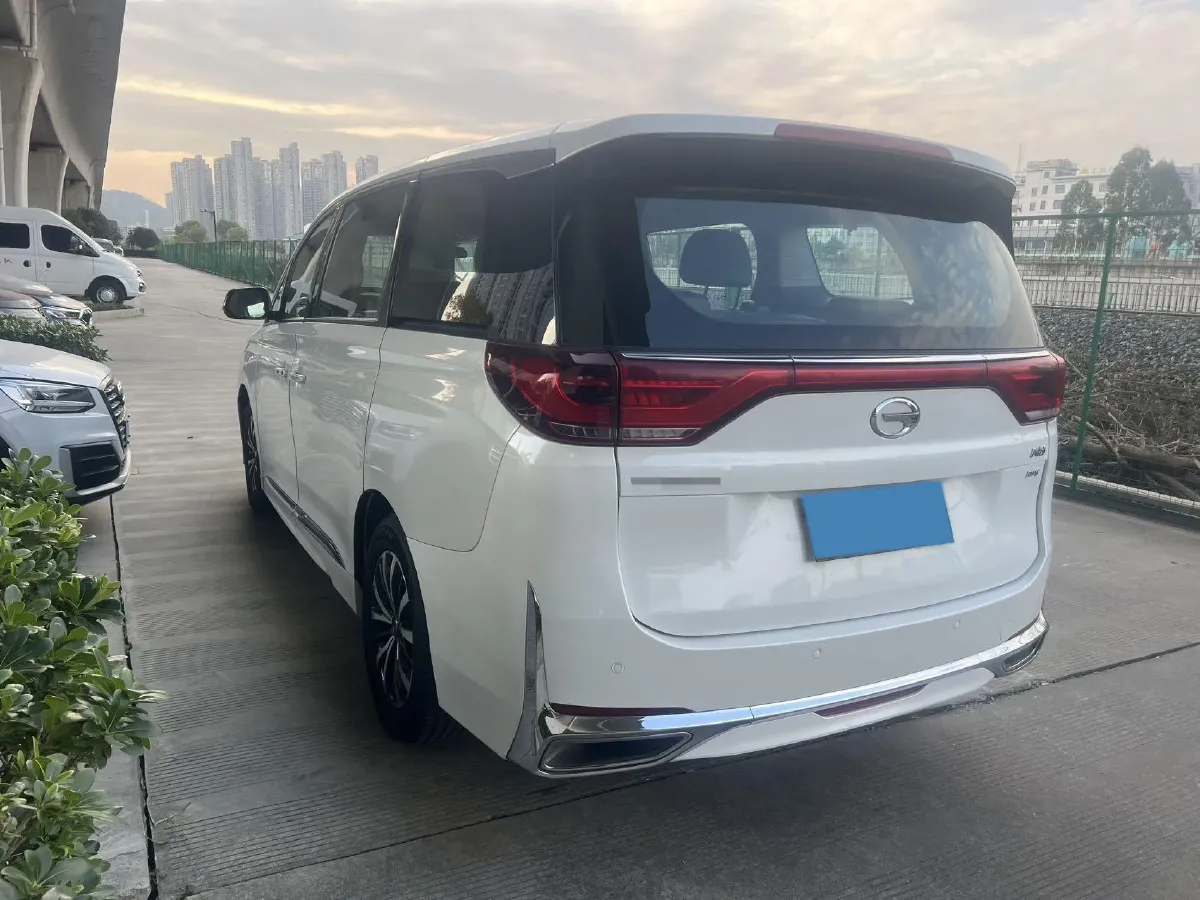2021 GAC Trumpchi M8 2.0T 252HP L4 8AT,autocango,china used car exporter,china ev exporter,chinese used car exporter,chinese used ev exporter