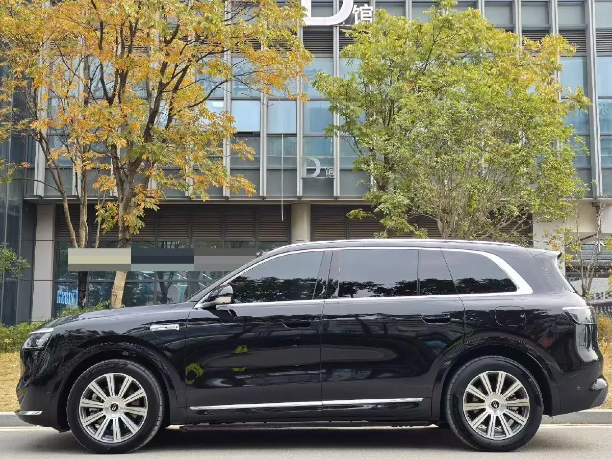 2025 AITO AITO M8 REEV 160HP REEV 37KWH,autocango,china used car exporter,china ev exporter,chinese used car exporter,chinese used ev exporter