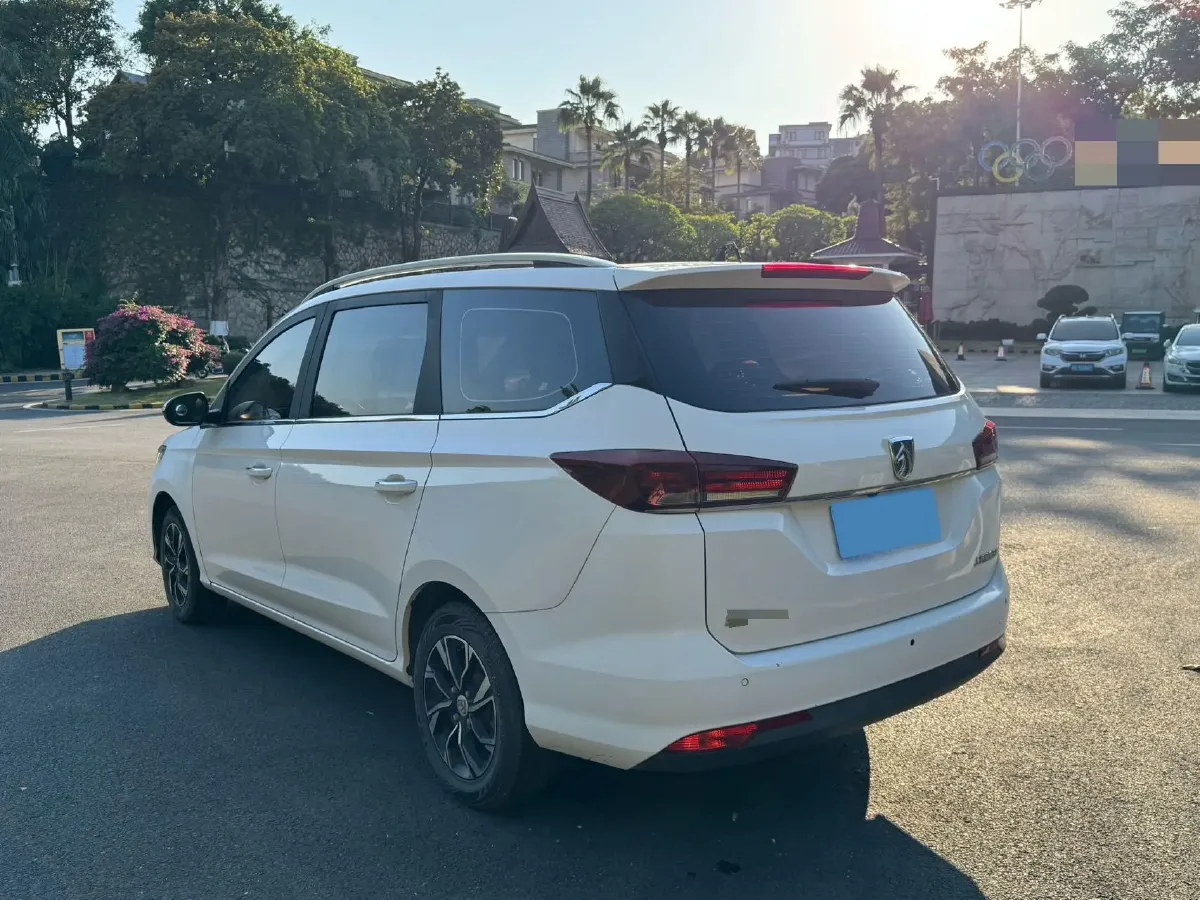 2018 BaoJun 360 1.5L 112HP L4 6MT,autocango,china used car exporter,china ev exporter,chinese used car exporter,chinese used ev exporter