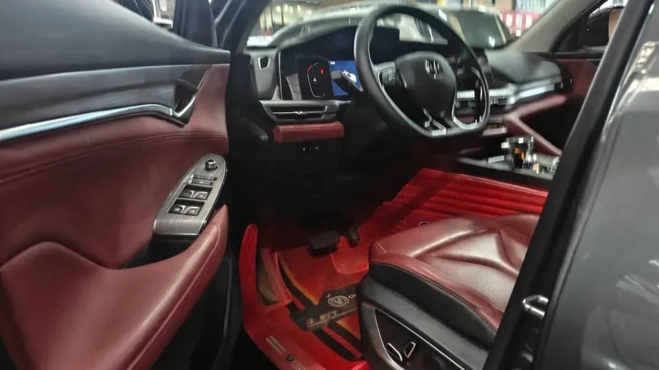 2022 ChangAn CS75 Plus 2.0T 233HP L4 8AT,autocango,china used car exporter,china ev exporter,chinese used car exporter,chinese used ev exporter