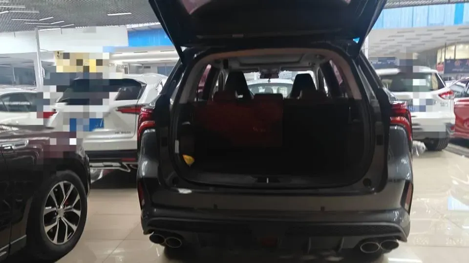 2022 ChangAn CS75 Plus 2.0T 233HP L4 8AT,autocango,china used car exporter,china ev exporter,chinese used car exporter,chinese used ev exporter