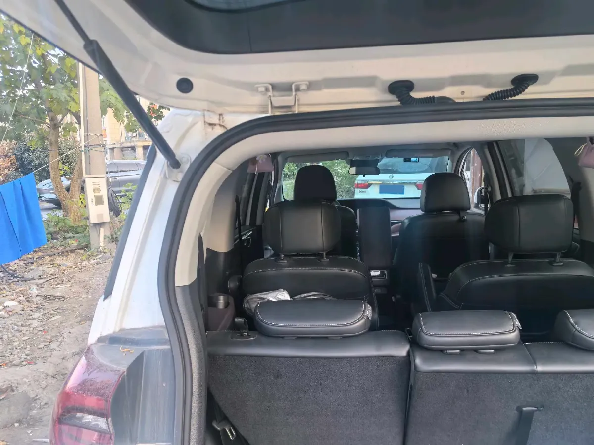 2021 GAC Trumpchi M6 1.5T 169HP L4 7DCT,autocango,china used car exporter,china ev exporter,chinese used car exporter,chinese used ev exporter