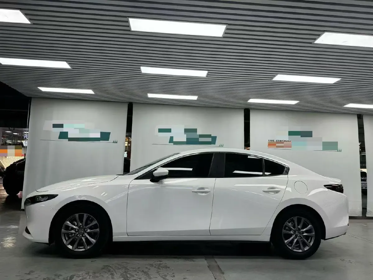 2021 Mazda 3 Axela 1.5L 117HP L4 6AT,autocango,china used car exporter,china ev exporter,chinese used car exporter,chinese used ev exporter