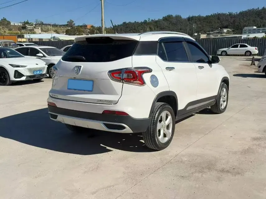 2017 BaoJun 510 1.5L 112HP L4 6MT,autocango,china used car exporter,china ev exporter,chinese used car exporter,chinese used ev exporter