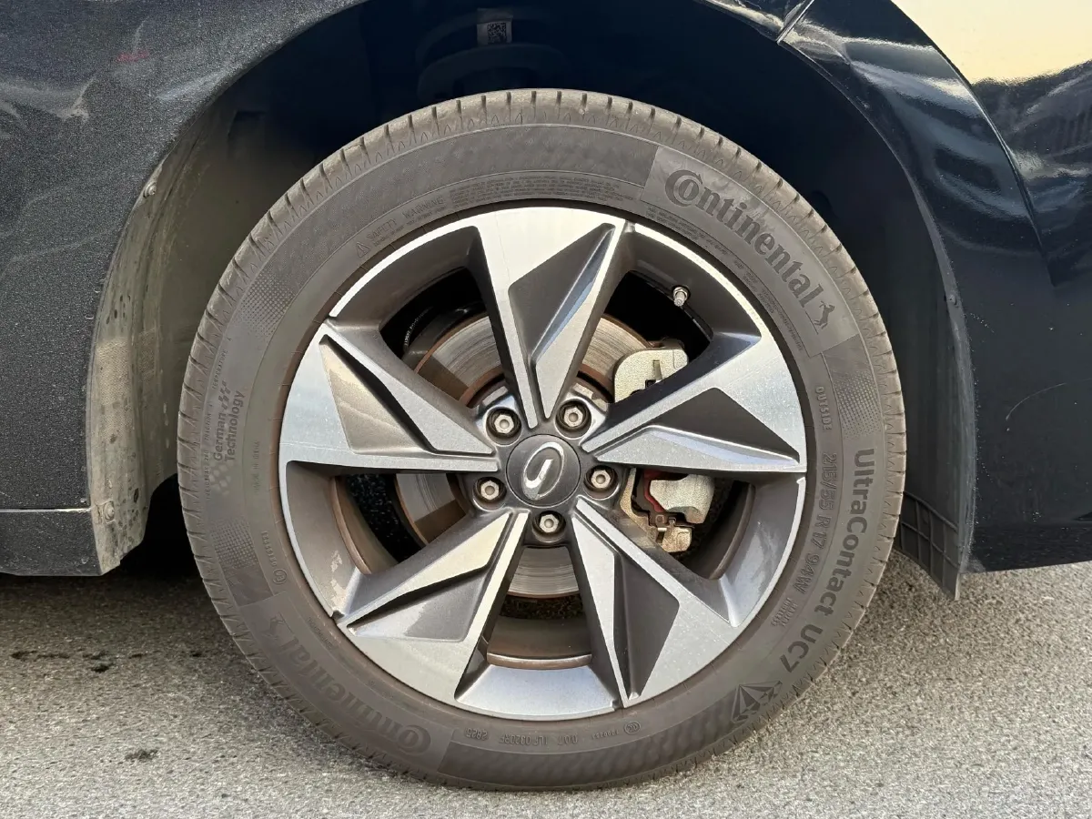 2023 GAC Trumpchi M6 1.5T 177HP L4 7DCT,autocango,china used car exporter,china ev exporter,chinese used car exporter,chinese used ev exporter