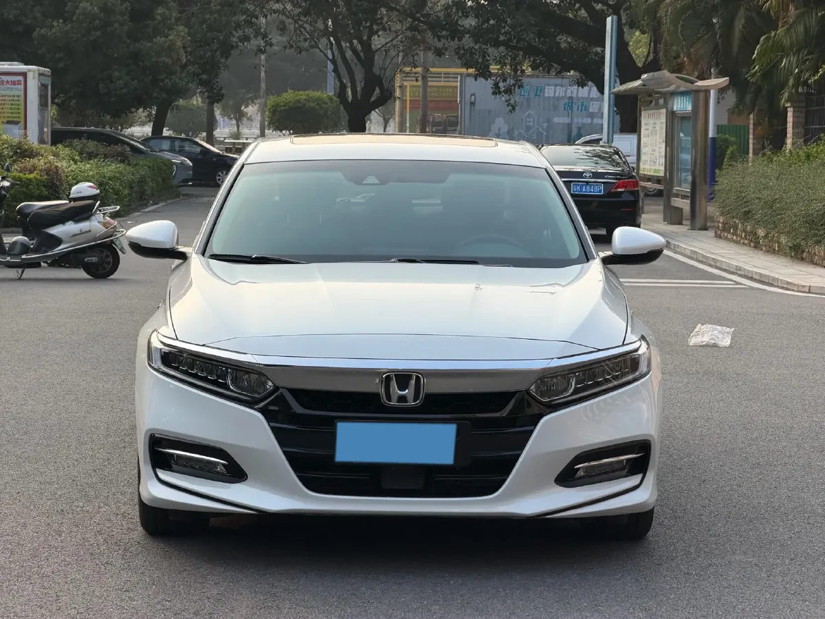 2018 Honda Accord 2.0L 146HP L4 E-CVT Hybrid,autocango,china used car exporter,china ev exporter,chinese used car exporter,chinese used ev exporter