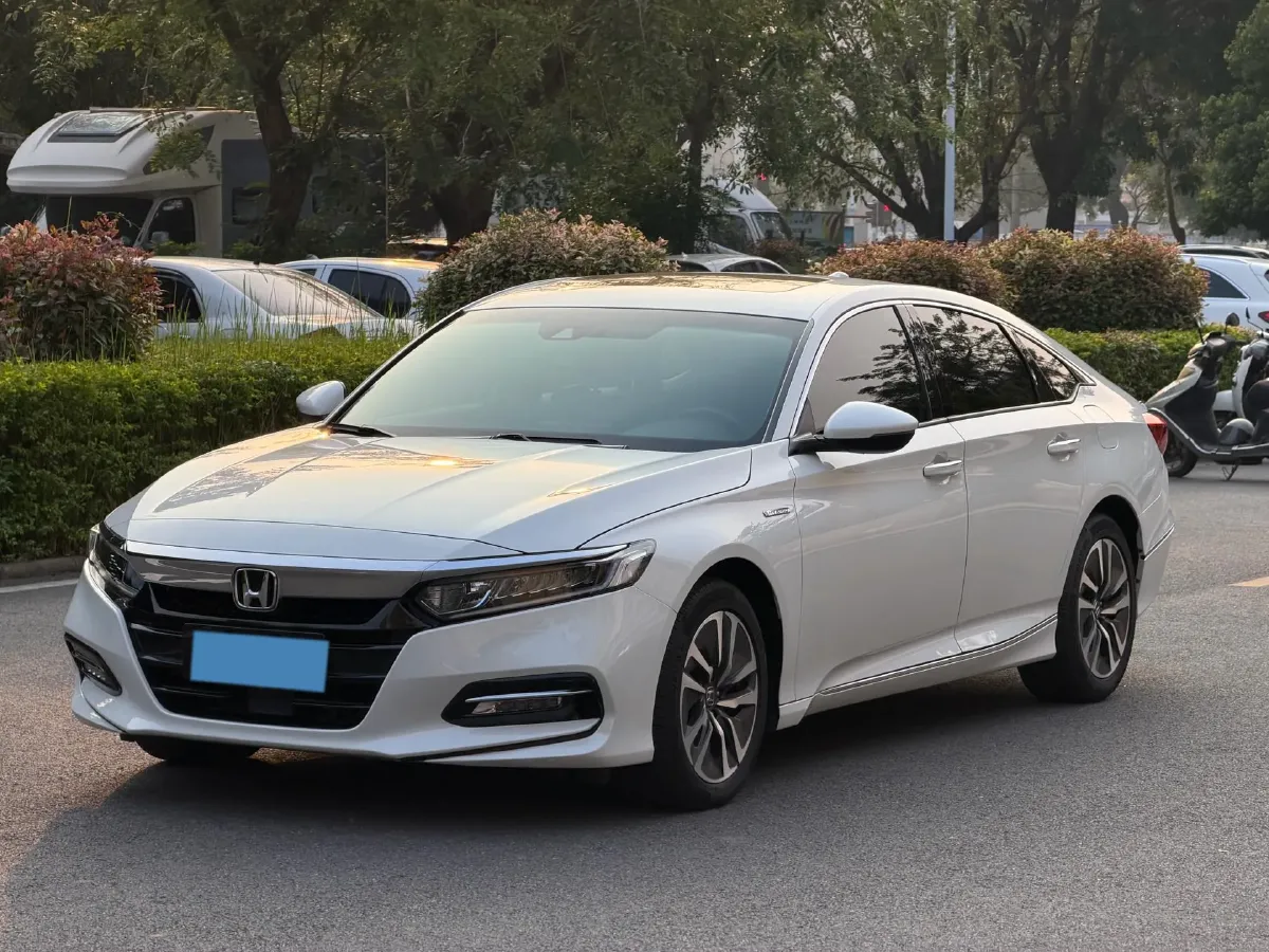 2018 Honda Accord 2.0L 146HP L4 E-CVT Hybrid,autocango,china used car exporter,china ev exporter,chinese used car exporter,chinese used ev exporter