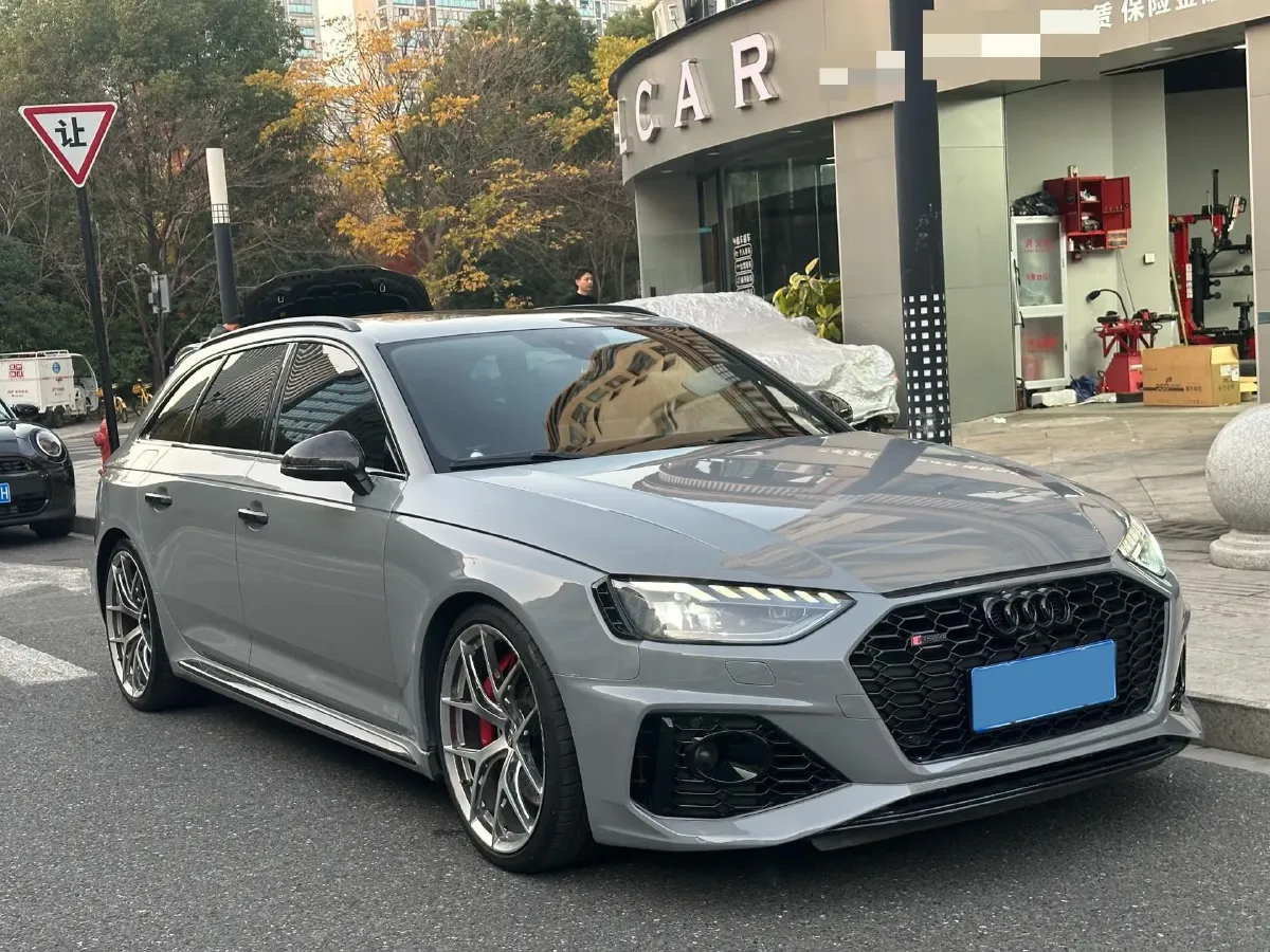 2021 Audi RS 4 2.9T 450HP V6 8AT,autocango,china used car exporter,china ev exporter,chinese used car exporter,chinese used ev exporter