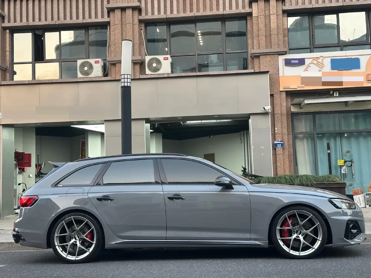 2021 Audi RS 4 2.9T 450HP V6 8AT,autocango,china used car exporter,china ev exporter,chinese used car exporter,chinese used ev exporter