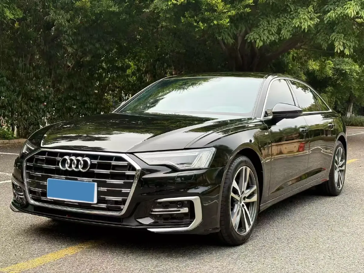 2023 Audi A6L 2.0T 190HP L4 7DCT