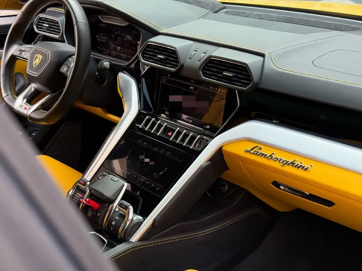 2021 Lamborghini Urus 4.0T 641HP V8 8AT,autocango,china used car exporter,china ev exporter,chinese used car exporter,chinese used ev exporter